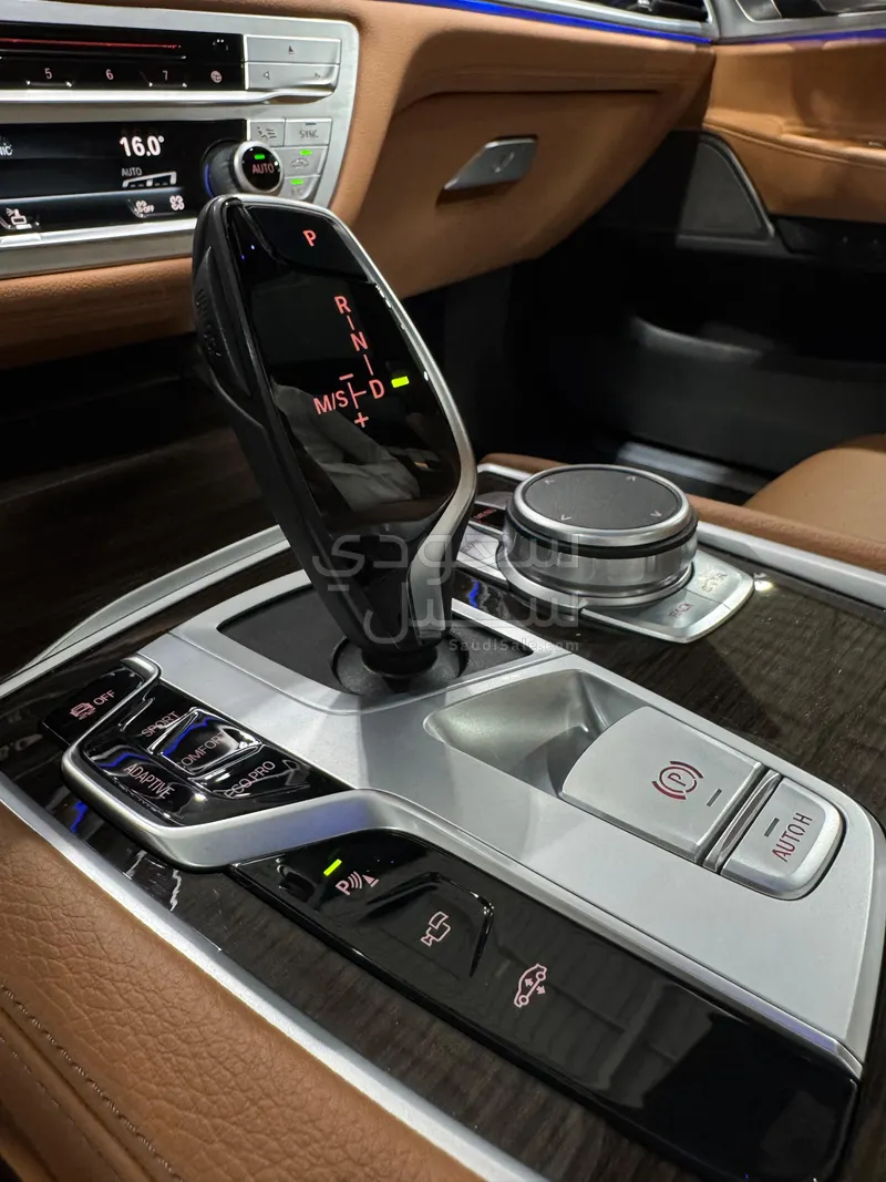 2022 BMW 7 Series 730Li