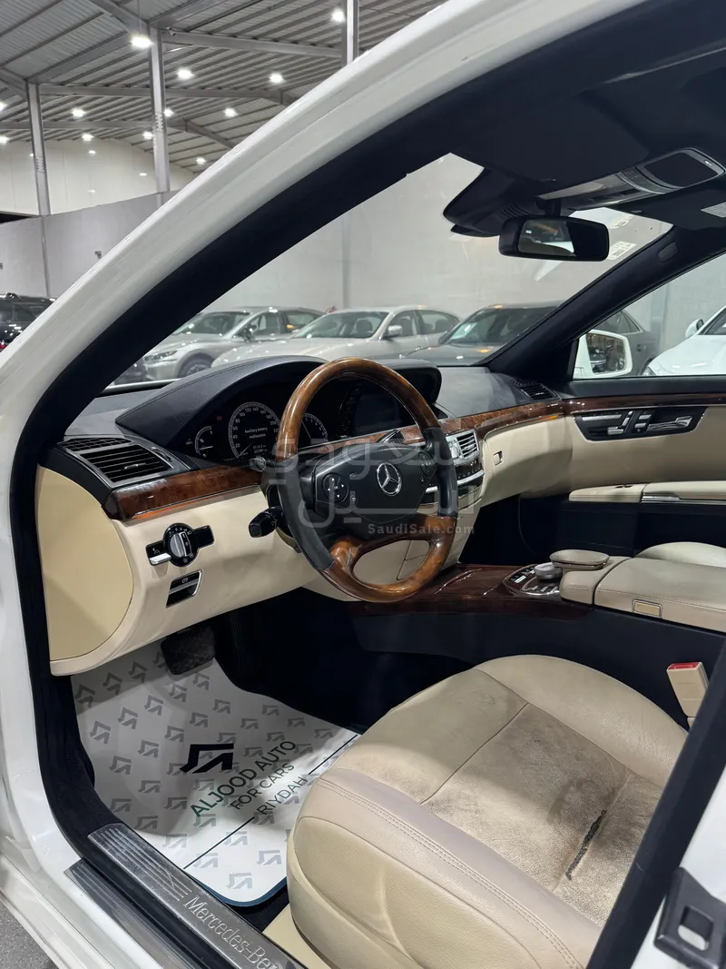 2010 Mercedes-Benz S 350