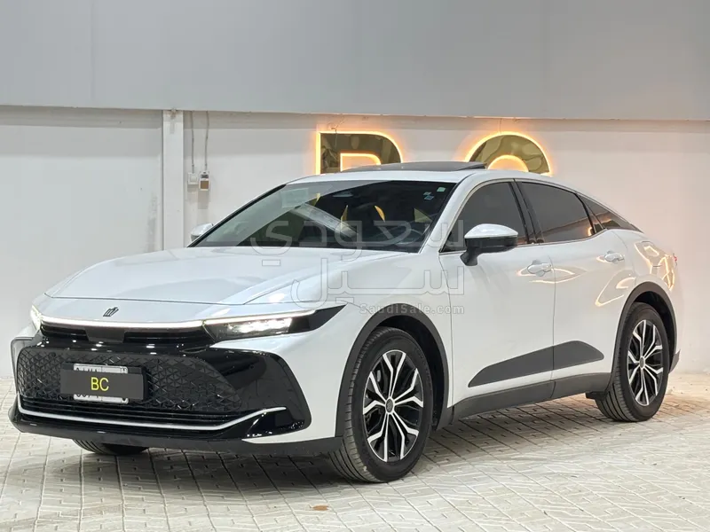 2023 Toyota Crown Premium
