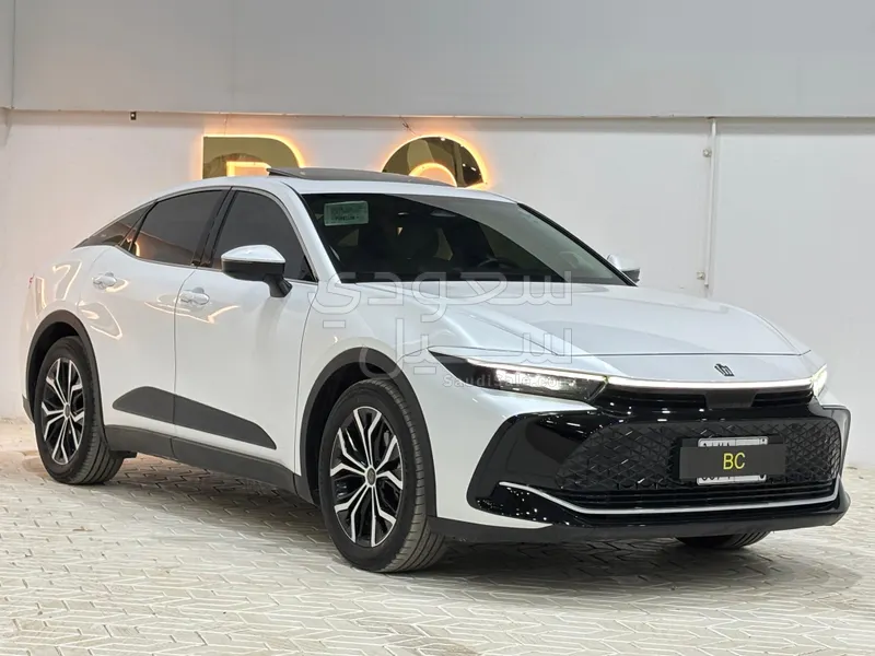 2023 Toyota Crown Premium