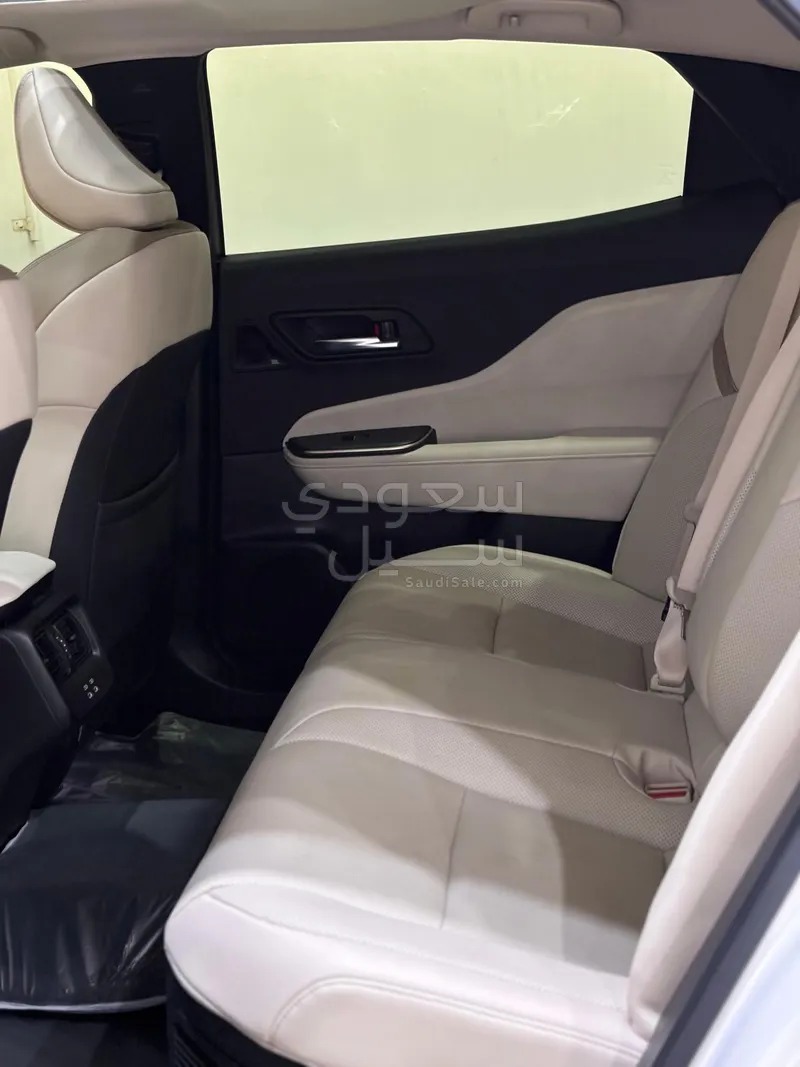 2023 Toyota Crown Premium