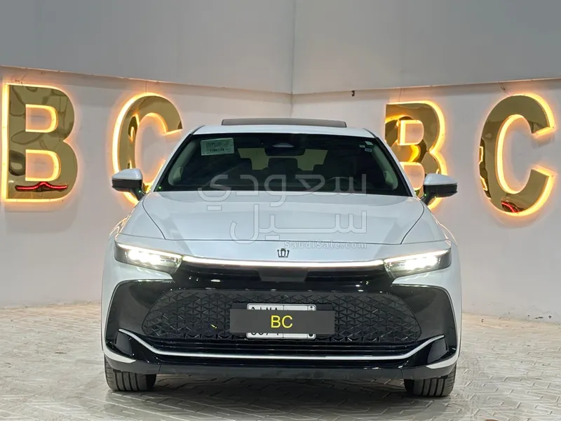 2023 Toyota Crown Premium