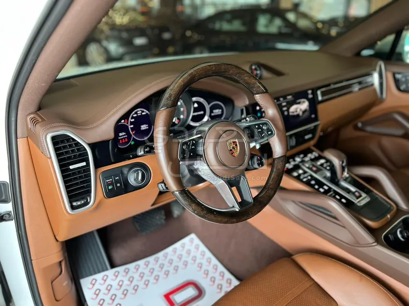 2023 Porsche Cayenne Coupe