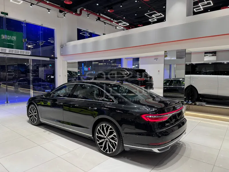 2020 Audi A8L