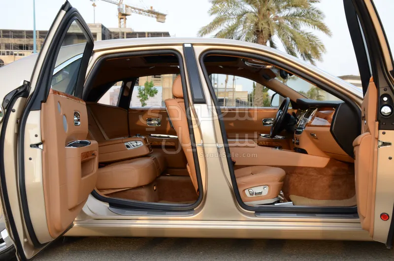 2014 رولز رويس قوست