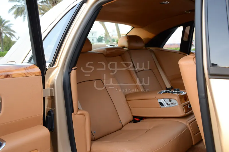 2014 رولز رويس قوست