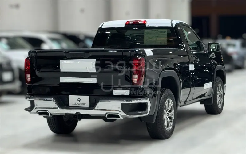 2025 GMC Sierra SLE