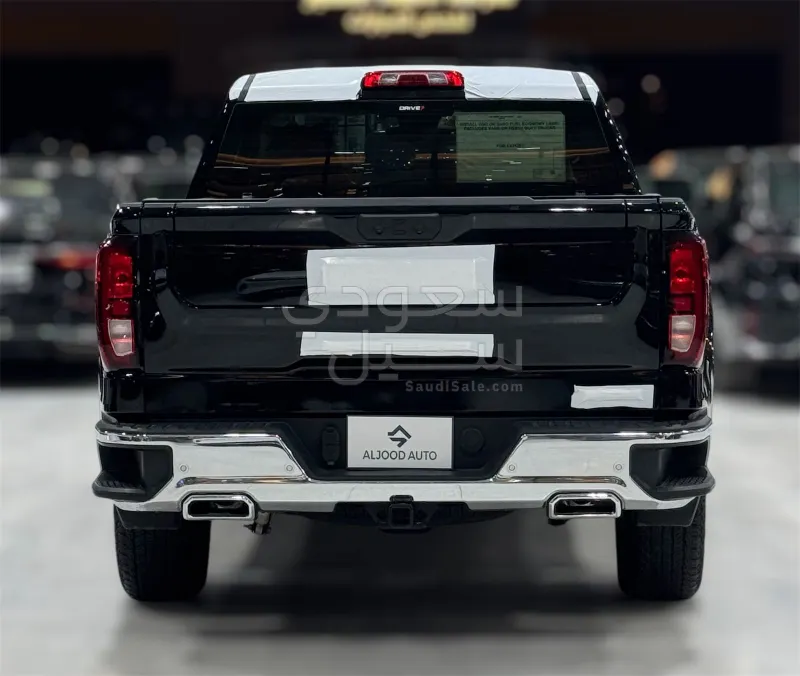 2025 GMC Sierra SLE