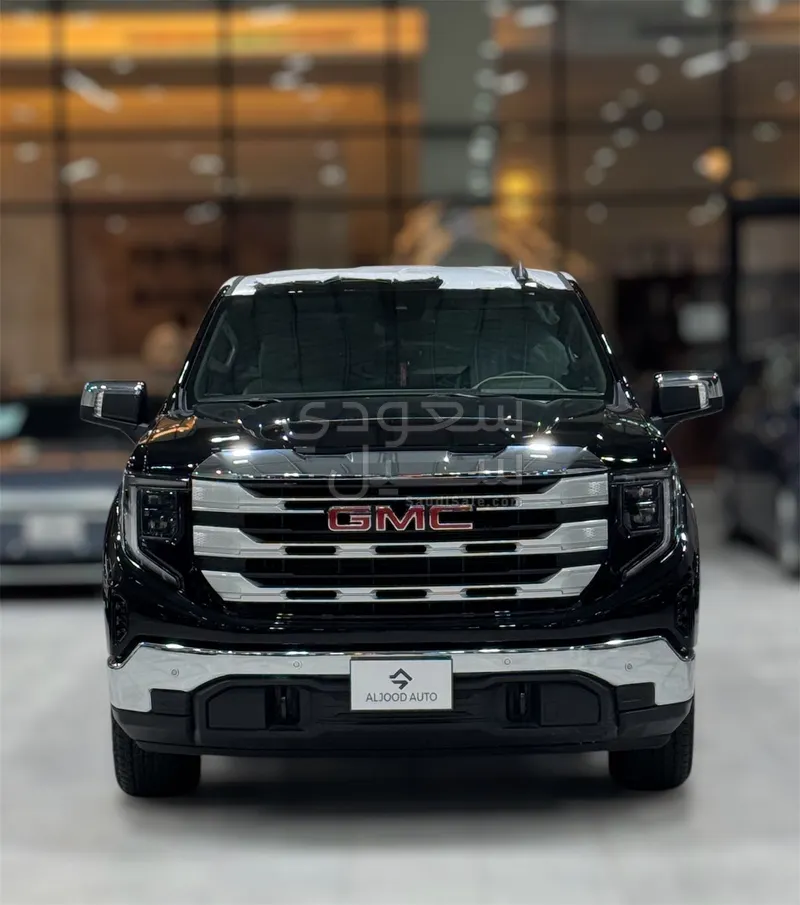 2025 GMC Sierra SLE