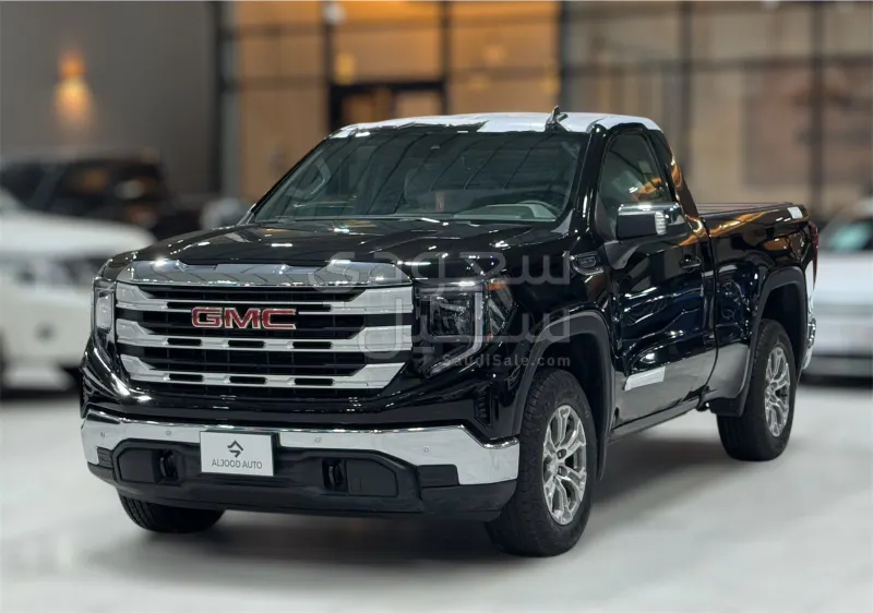 2025 GMC Sierra SLE