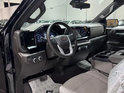 2025 GMC Sierra SLE