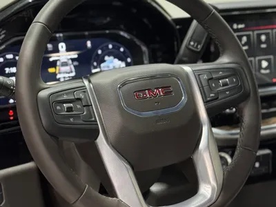 2025 GMC Sierra SLE