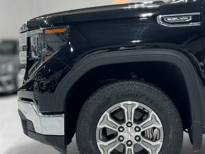 2025 GMC Sierra SLE