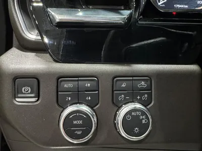 2025 GMC Sierra SLE