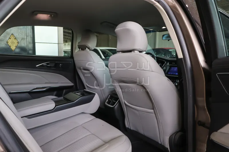 2020 Ford Taurus