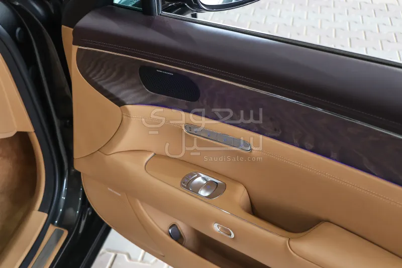 2023 Genesis G 90