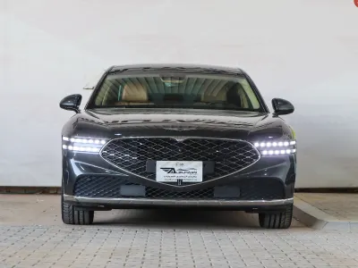 2023 Genesis G 90
