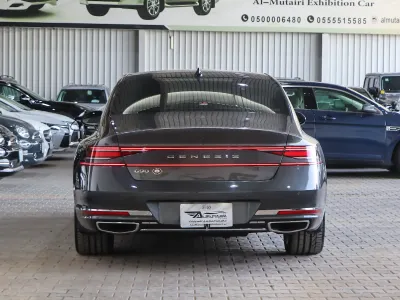 2023 Genesis G 90