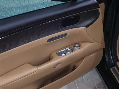 2023 Genesis G 90