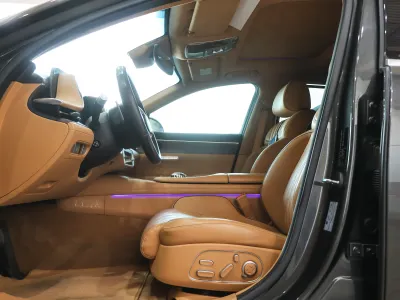 2023 Genesis G 90