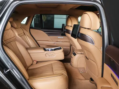 2023 Genesis G 90
