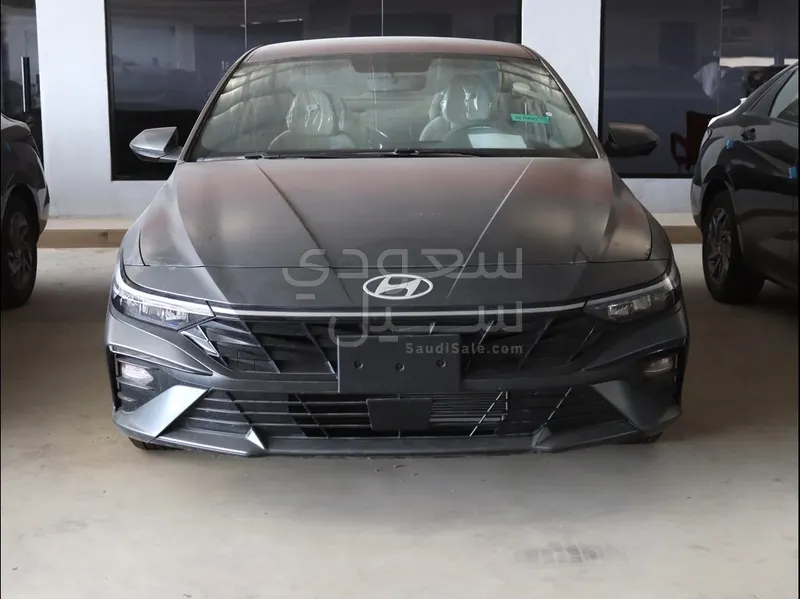 2025 هيونداي النترا سمارت