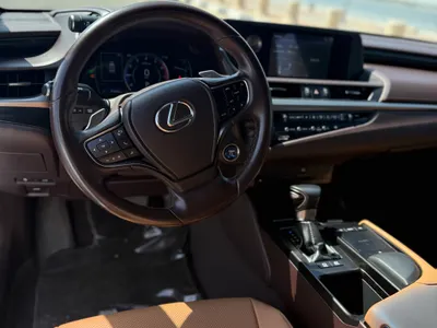 2020 Lexus ES 300h