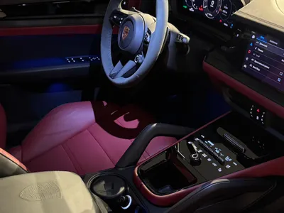 2025 Porsche Cayenne GTS