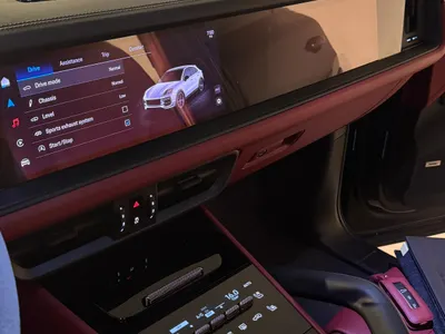 2025 Porsche Cayenne GTS
