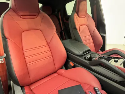 2025 Porsche Cayenne GTS
