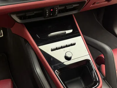 2025 Porsche Cayenne GTS