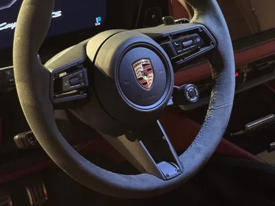 2025 Porsche Cayenne GTS