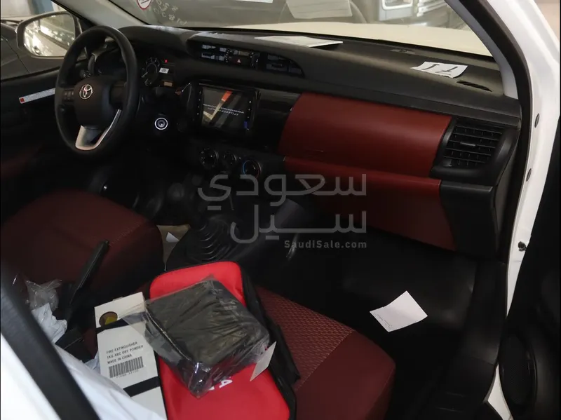 2025 تويوتا هاي لوكس غمارة