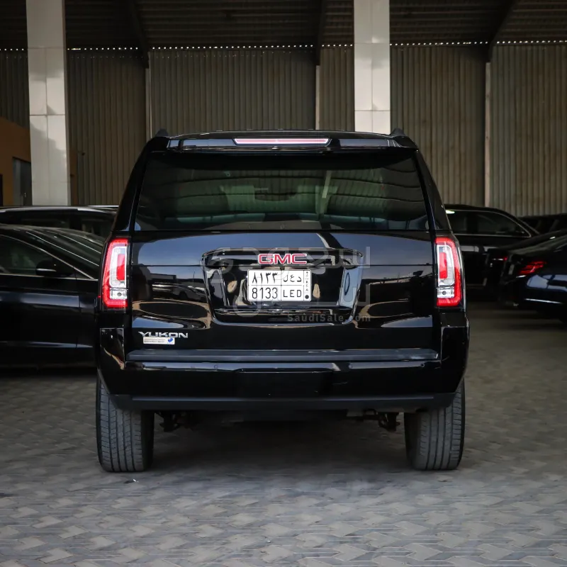 2019 GMC Yukon SLE