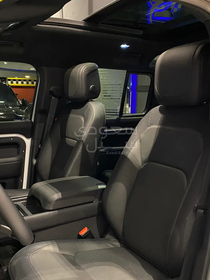 2024 Land Rover Defender 110