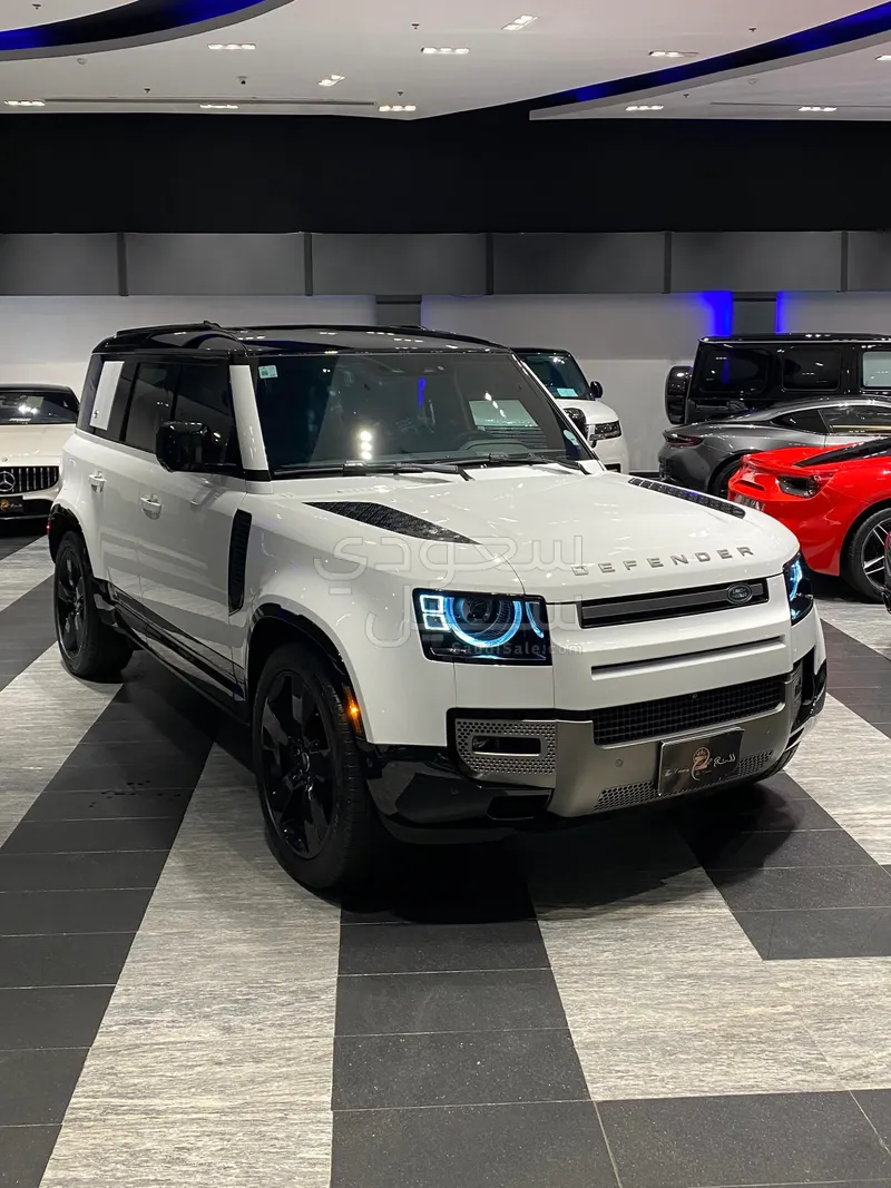 2024 Land Rover Defender 110