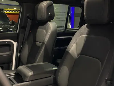 2024 Land Rover Defender 110