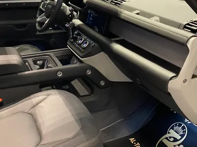 2024 Land Rover Defender 110