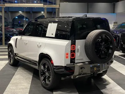 2024 Land Rover Defender 110