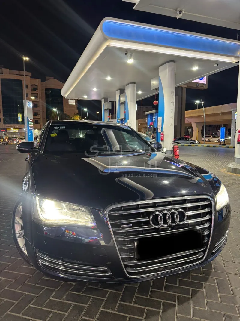 2012 اودي اي 8