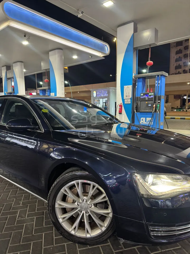 2012 اودي اي 8