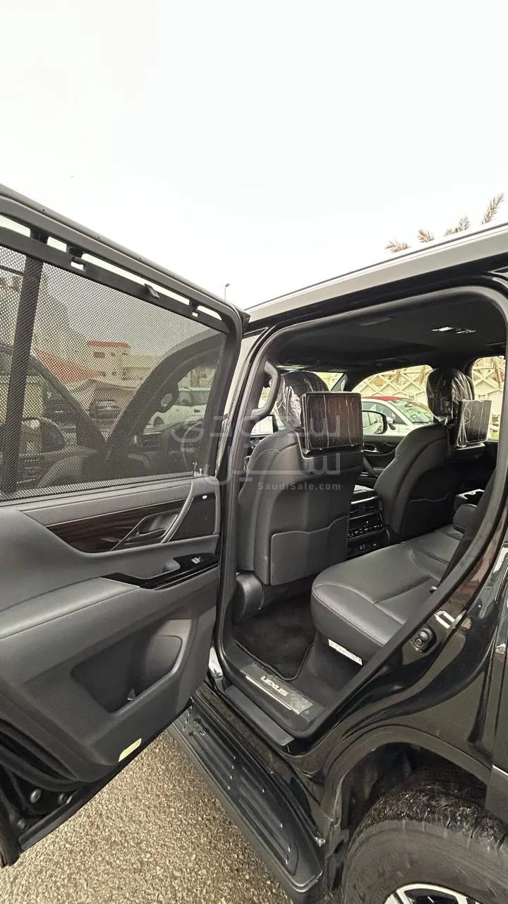 2023 Lexus LX 600
