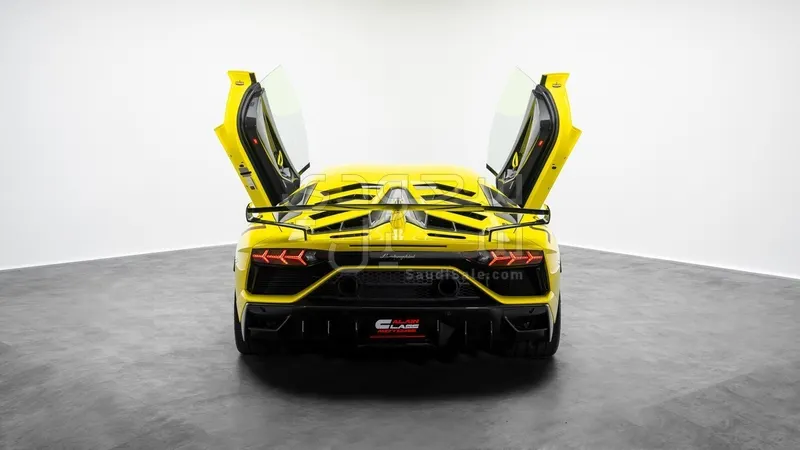 2019 Lamborghini Aventador SVJ