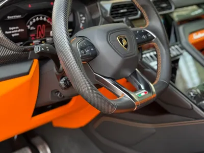 2022 Lamborghini URUS Performante