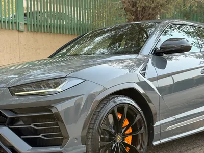 2022 Lamborghini URUS Performante