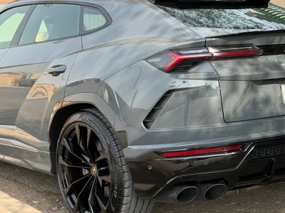 2022 Lamborghini URUS Performante