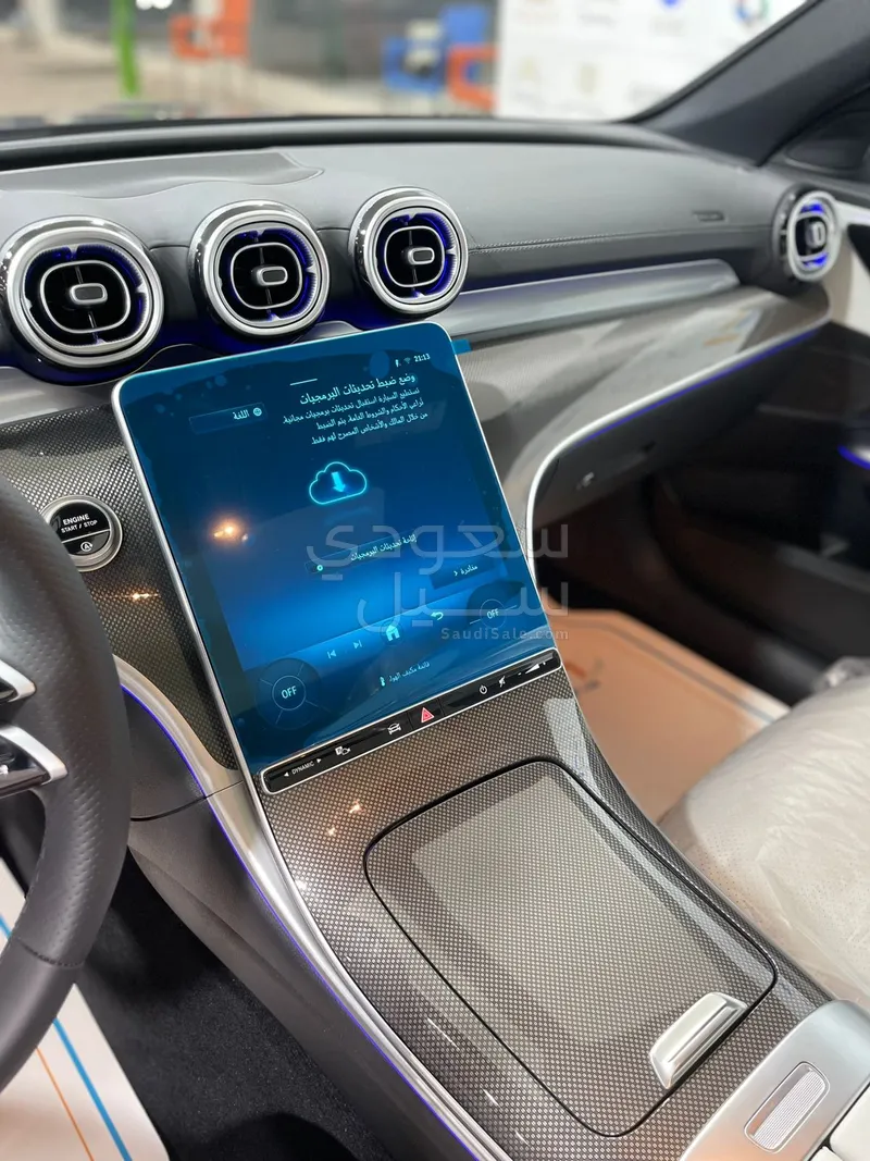 2025 Mercedes-Benz C 200