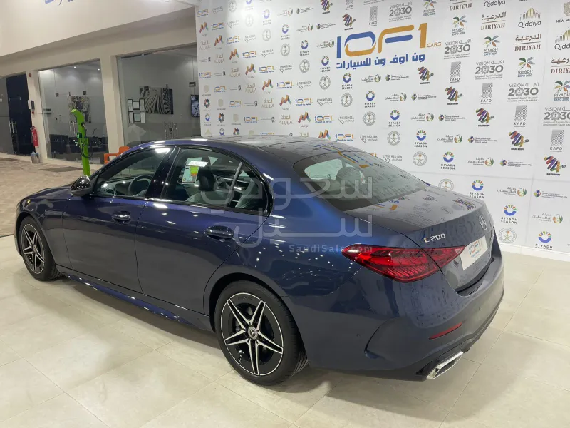 2025 Mercedes-Benz C 200