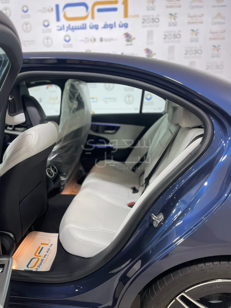 2025 Mercedes-Benz C 200