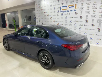 2025 Mercedes-Benz C 200